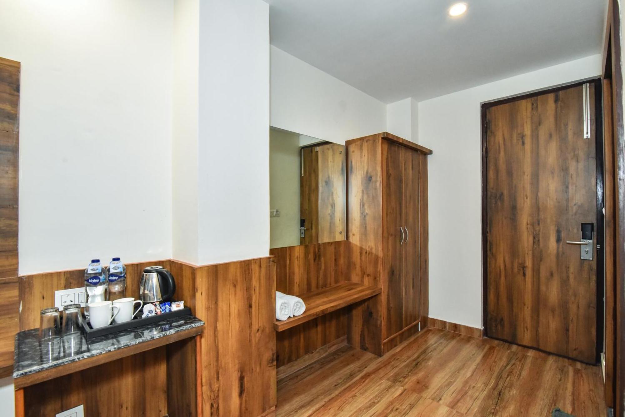 High Sky - Luxury In Dharamkot Homestay