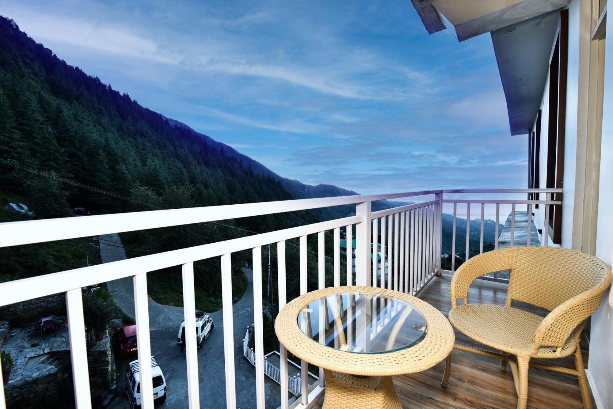 Homestay High Sky - Luxury In Dharamkot Dharamshala